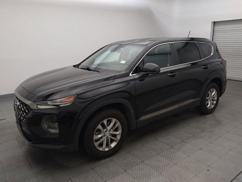 Used 2019 Hyundai Santa Fe SE w/ Cargo Package AWD/4WD image 2