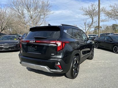 Used 2025 Kia Seltos EX w/ EX Sunroof Package