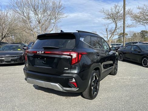 Certified 2025 Kia Seltos EX w/ EX Sunroof Package AWD/4WD image 3