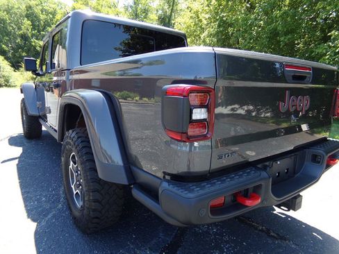 Used 2023 Jeep Gladiator Rubicon AWD/4WD image 8