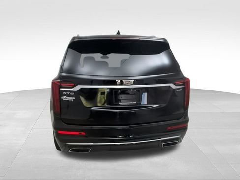 Used 2020 Cadillac XT6 Premium Luxury FWD image 8