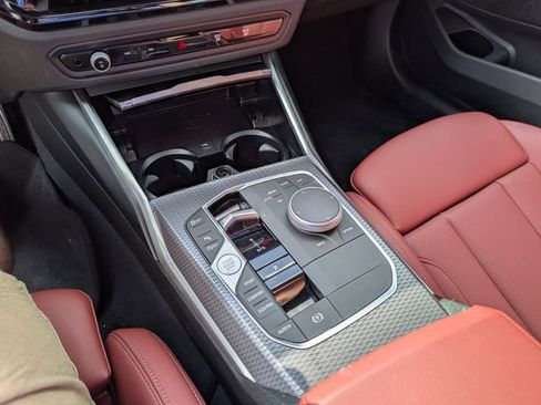 Used 2025 BMW 330i Sedan w/ M Sport Package image 18