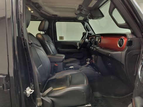 Used 2019 Jeep Wrangler Unlimited Rubicon AWD/4WD image 24