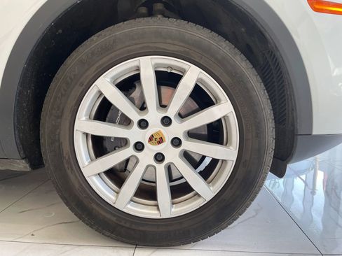 Used 2019 Porsche Cayenne AWD/4WD image 29