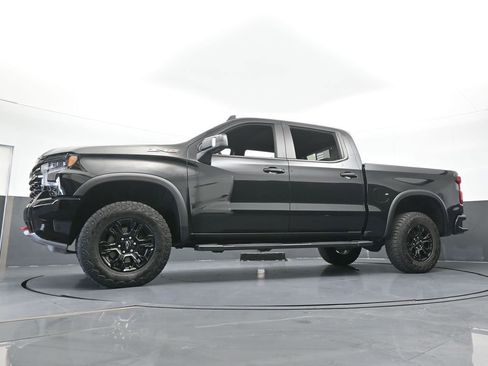 Used 2024 Chevrolet Silverado 1500 ZR2 w/ Technology Package image 65