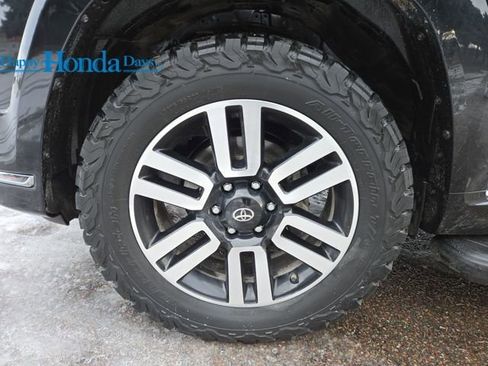 Used 2021 Toyota 4Runner Limited image 9