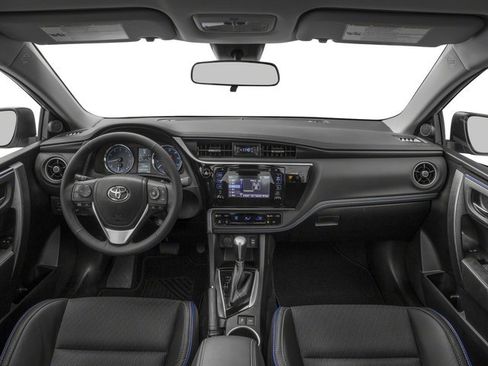Used 2018 Toyota Corolla SE FWD image 8