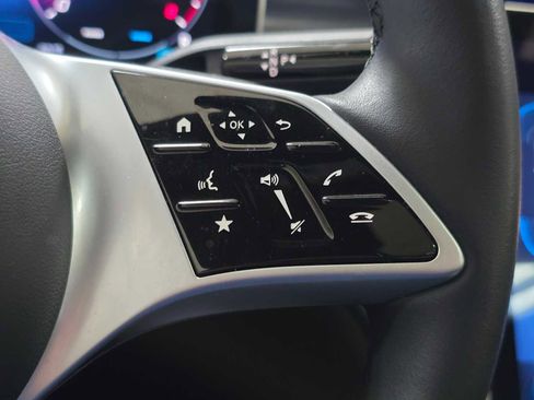 Used 2025 Mercedes-Benz C 300 C 300 image 31