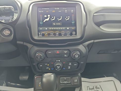 Used 2023 Jeep Renegade Latitude w/ Sun/Sound Group AWD/4WD image 25