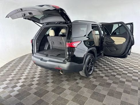 Used 2023 Chevrolet Traverse LS w/ Midnight/Sport Edition AWD/4WD image 18