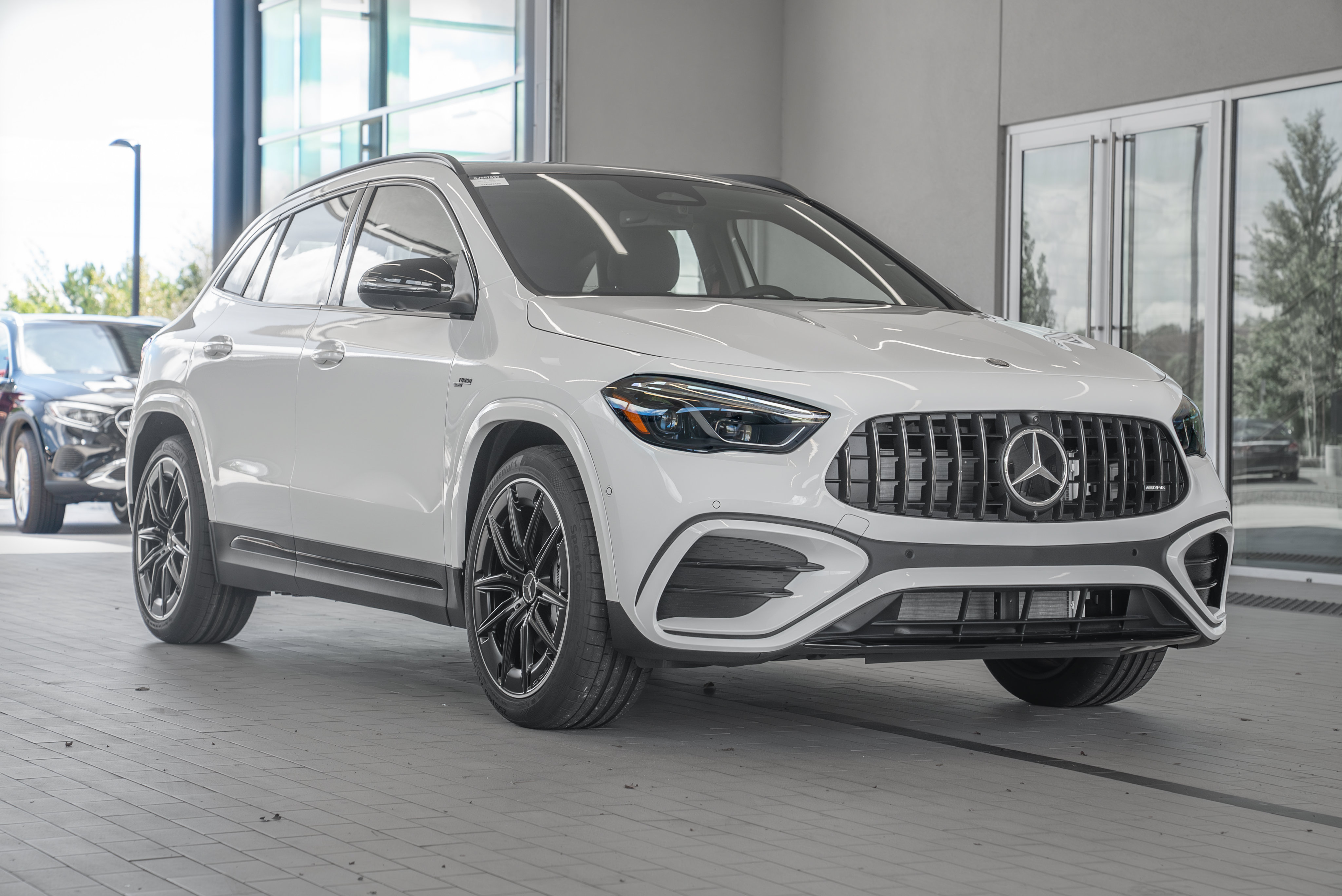 Used 2025 Mercedes-Benz GLA 35 AMG 4MATIC image 21