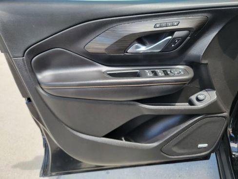 Used 2018 GMC Terrain SLT w/ Preferred Package FWD image 11