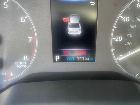 Used 2025 Toyota Corolla LE image 40