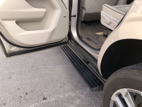 Used 2021 GMC Yukon Denali w/ Denali Premium Package image 26