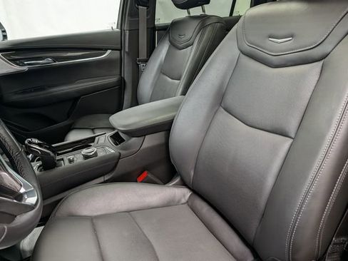Used 2024 Cadillac XT6 Sport image 10