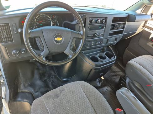 Used 2020 Chevrolet Express 3500 w/ Power Convenience Package image 10