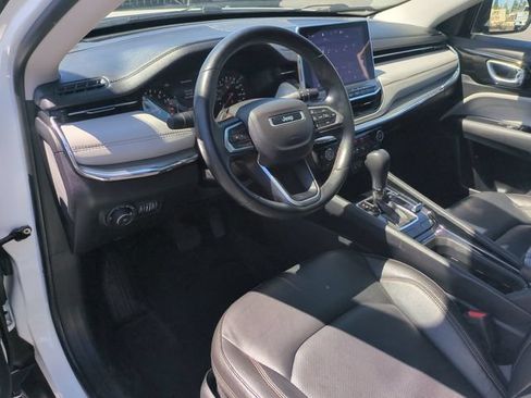 Used 2022 Jeep Compass Limited AWD/4WD image 11