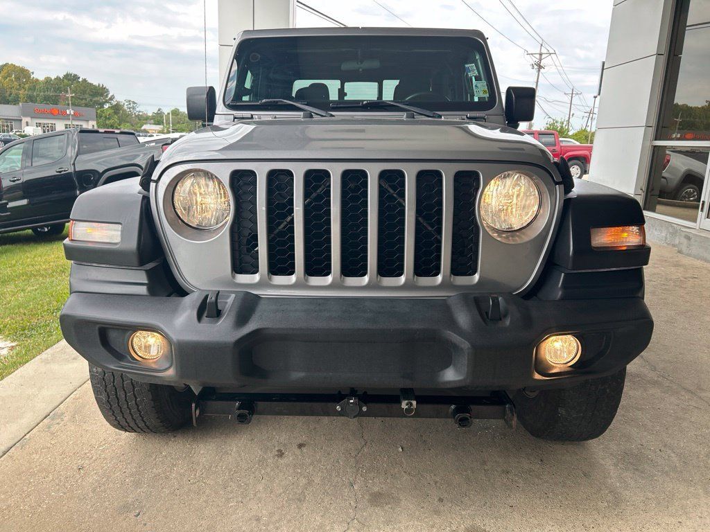 Used 2020 Jeep Gladiator Sport w/ Quick Order Package 24S AWD/4WD image 3