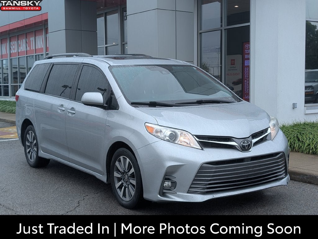 Used 2020 Toyota Sienna XLE AWD/4WD image 1