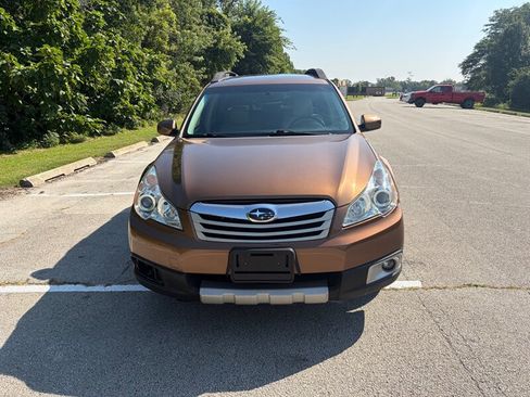 Used 2012 Subaru Outback 2.5i Limited w/ Moonroof Pkg AWD/4WD image 8
