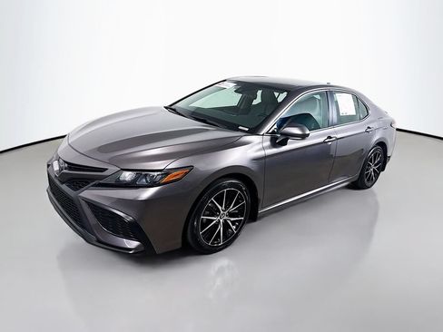 Certified 2024 Toyota Camry SE w/ Convenience Package FWD image 3