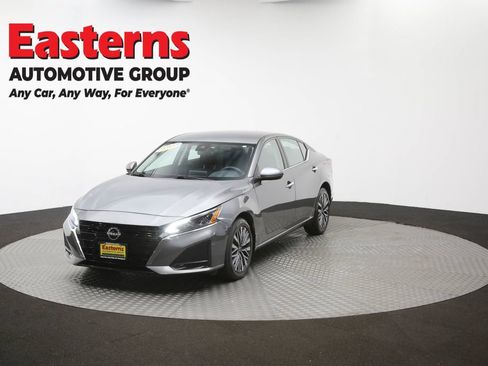 Used 2023 Nissan Altima 2.5 SV AWD/4WD image 54
