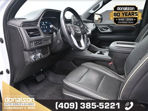 Used 2022 GMC Yukon SLT w/ SLT Premium Package image 7