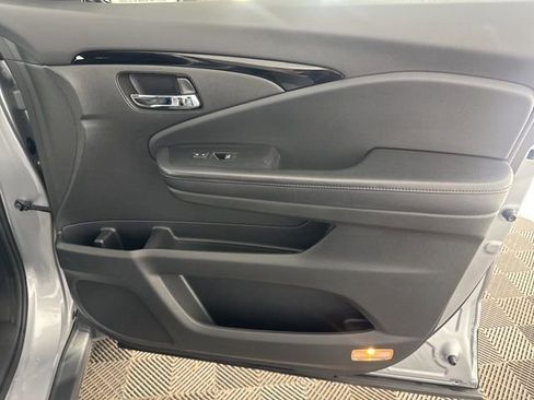 Certified 2019 Honda Passport Touring image 30