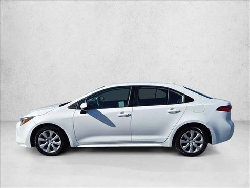 Used 2023 Toyota Corolla LE FWD image 9
