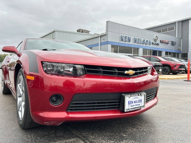 Used 2015 Chevrolet Camaro LT w/ 1LT Preferred Package RWD image 4