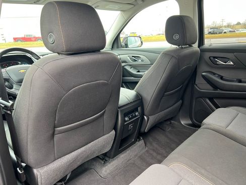 Used 2019 Chevrolet Traverse LT image 32