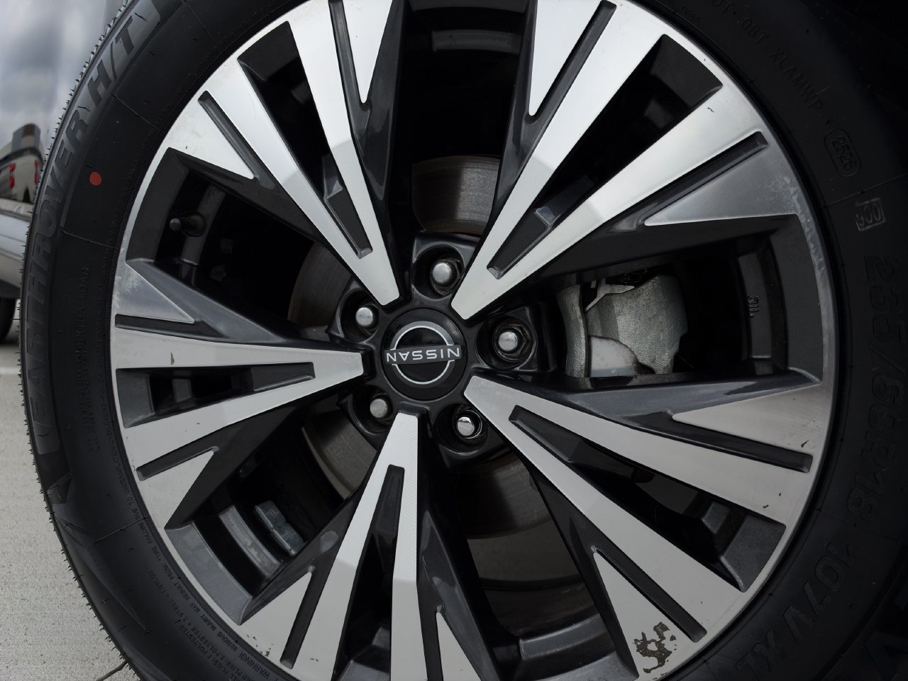 Used 2023 Nissan Rogue SV FWD image 10
