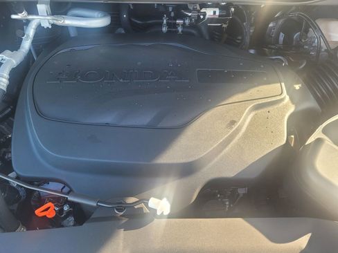New 2026 Honda Odyssey Touring image 8
