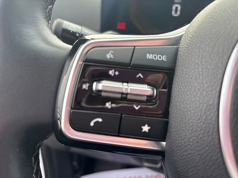 Used 2024 Kia Sorento S image 19