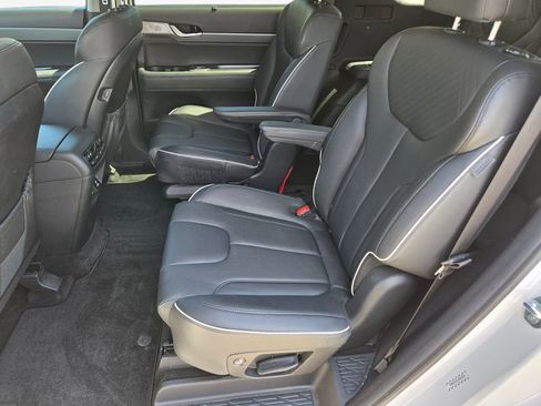 Used 2024 Hyundai Palisade SEL w/ Premium Package FWD image 18
