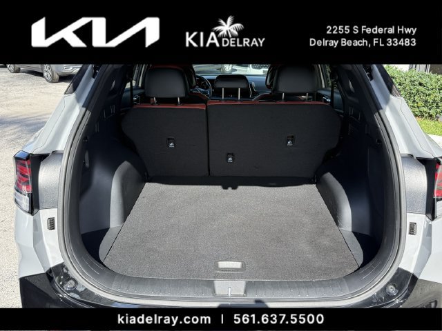 Certified 2025 Kia Sportage SX FWD image 8