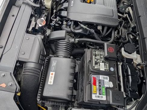 Used 2019 Hyundai Kona SE FWD image 21