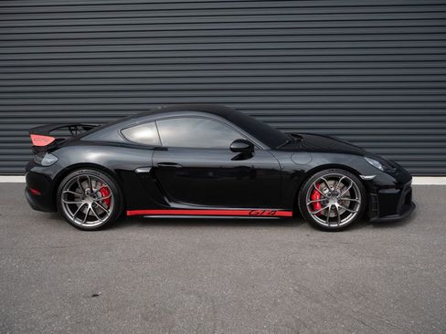 Used 2021 Porsche 718 Cayman GT4 image 21