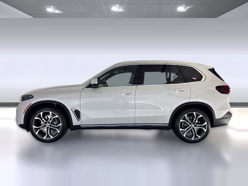 New 2026 BMW X5 xDrive40i image 2