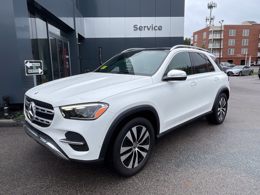 Used 2024 Mercedes-Benz GLE 350 4MATIC image 2