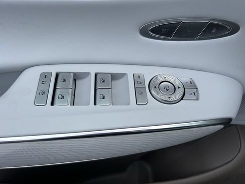 New 2026 Genesis GV70 2.5T Advanced AWD/4WD image 23