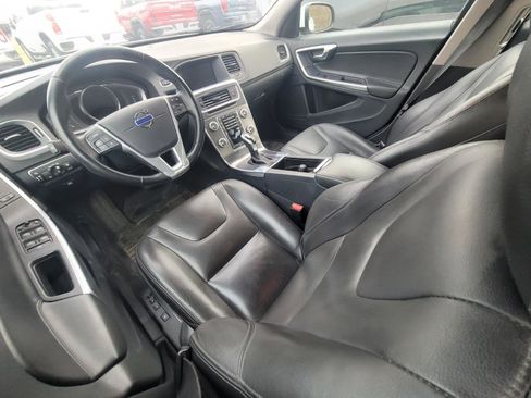 Used 2016 Volvo S60 T5 Premier w/ Protection Package image 9