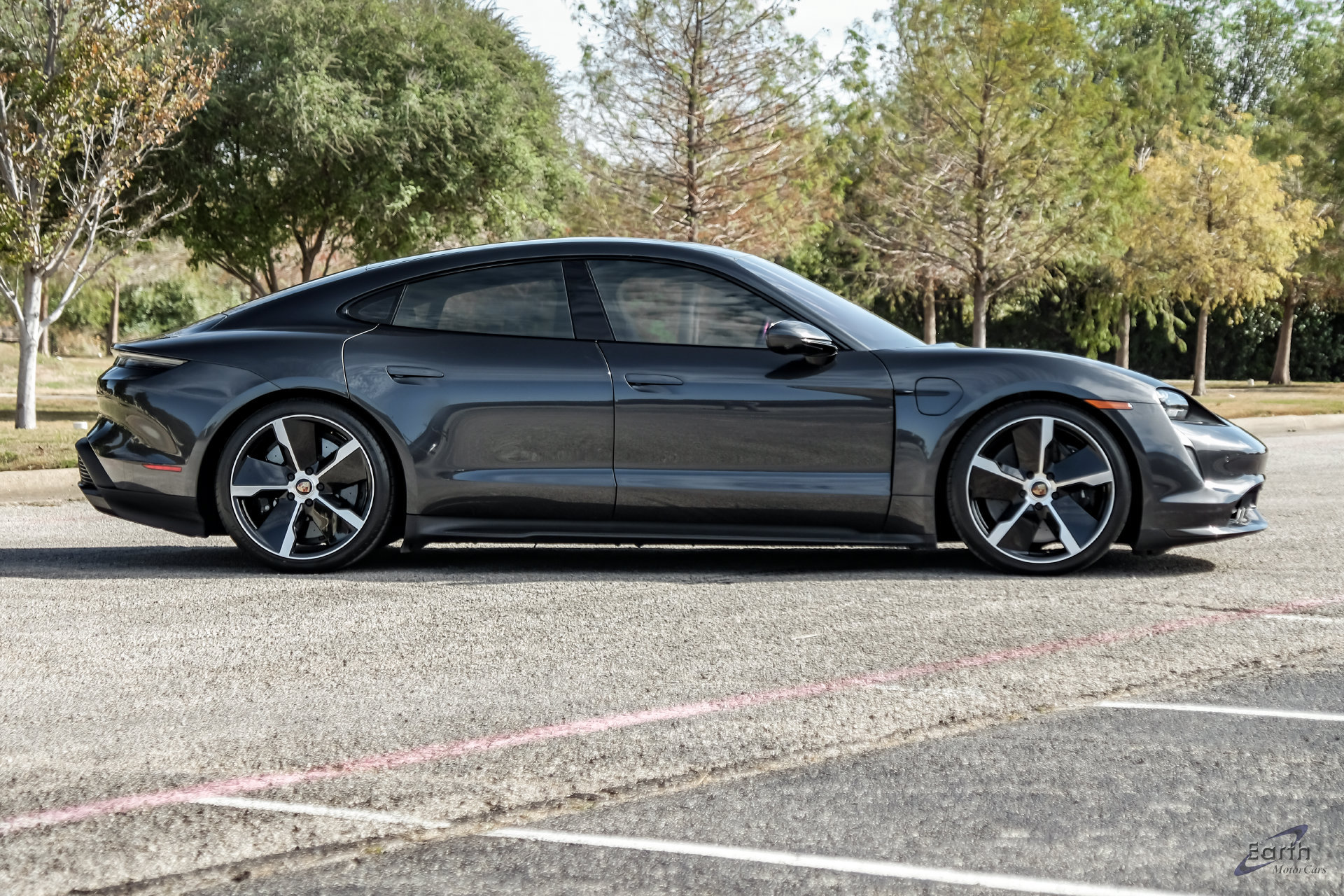 Used 2021 Porsche Taycan Turbo S AWD/4WD image 18