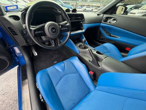 Used 2024 Nissan Z Performance w/ Floor Mat Package RWD image 14