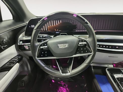 Used 2023 Cadillac Lyriq 2WD image 12