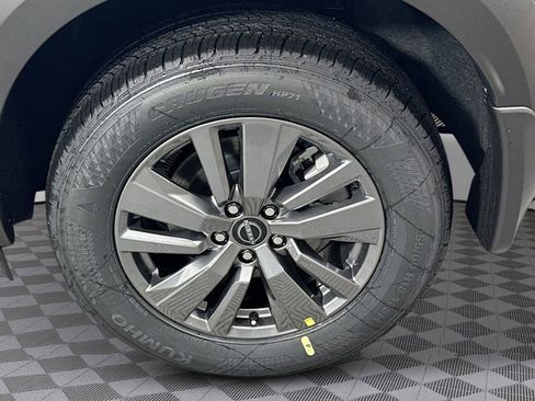 New 2026 Nissan Pathfinder SV image 9