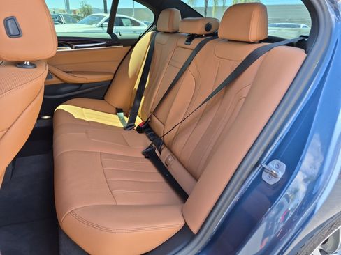 Used 2023 BMW 530i w/ Premium Package RWD image 31