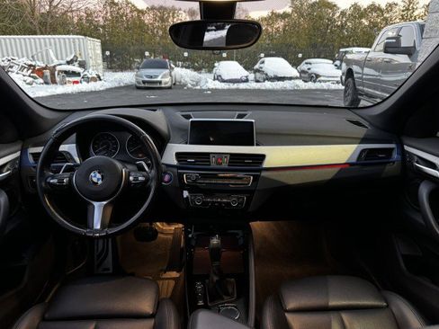 Used 2017 BMW X1 xDrive28i w/ Premium Package image 12
