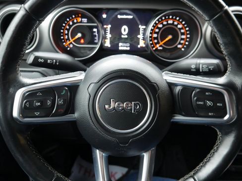 Used 2020 Jeep Gladiator Sport w/ Quick Order Package 24S image 11