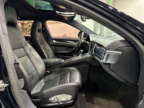 Used 2014 Porsche Panamera 4S Executive image 54